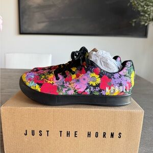 NOBULL canvas Trainer Low Floral Sneakers